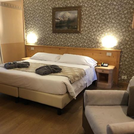 Hotel Edelweiss 3 Stelle Superior Breuil-Cervinia Ngoại thất bức ảnh