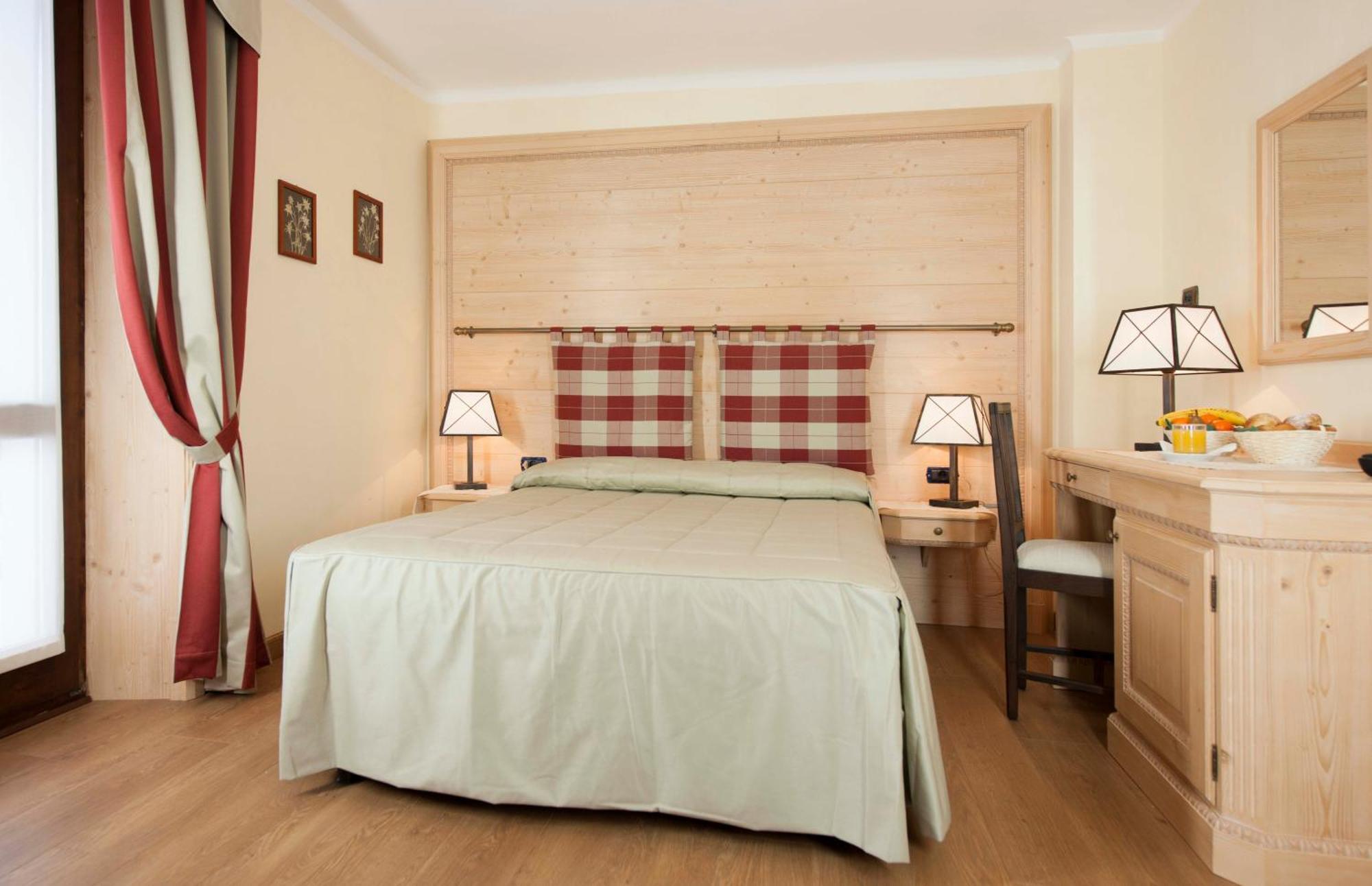 Hotel Edelweiss 3 Stelle Superior Breuil-Cervinia Ngoại thất bức ảnh